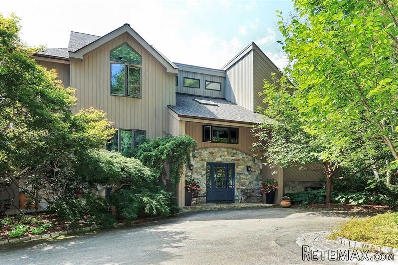5 bedroom House For Sale: 37 Moog Rd..