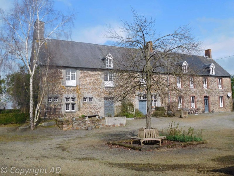 6 Bedroom Stone House With Courtyard..