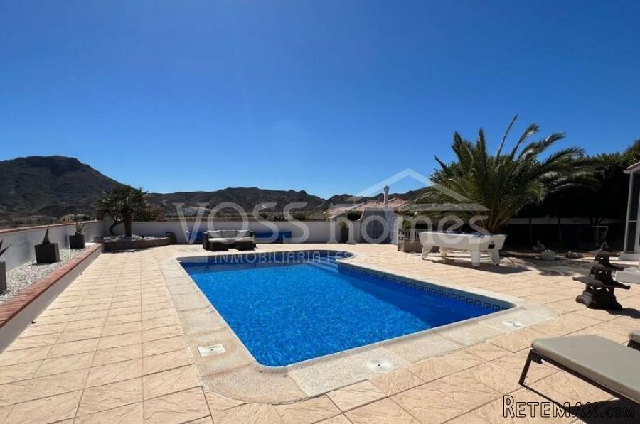 An absolutely stunning, top quality 3 bed 2 bath villa for.. - 6