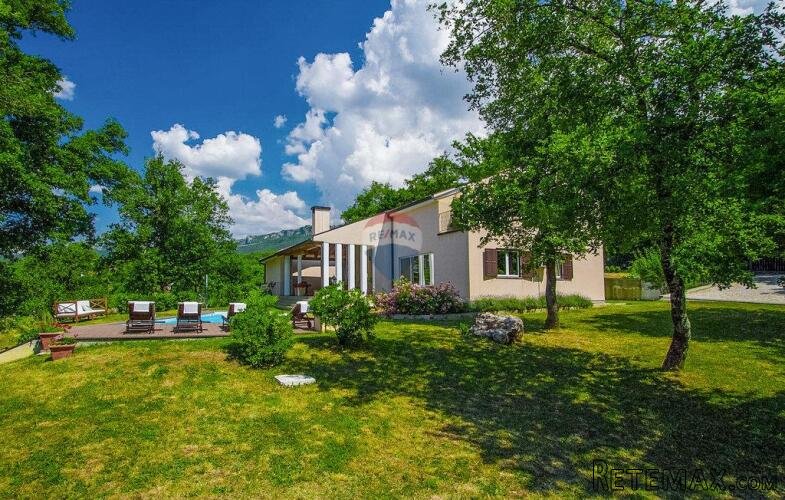 ISTRA, BUZET - Kuća za odmor na brežuljku