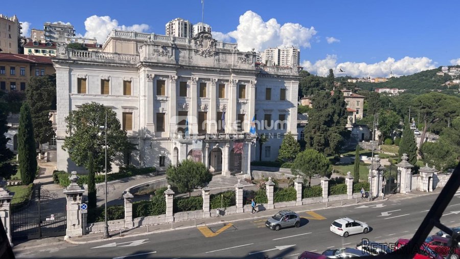 Rijeka, Centar, 78.19m2, 70m od Korza
