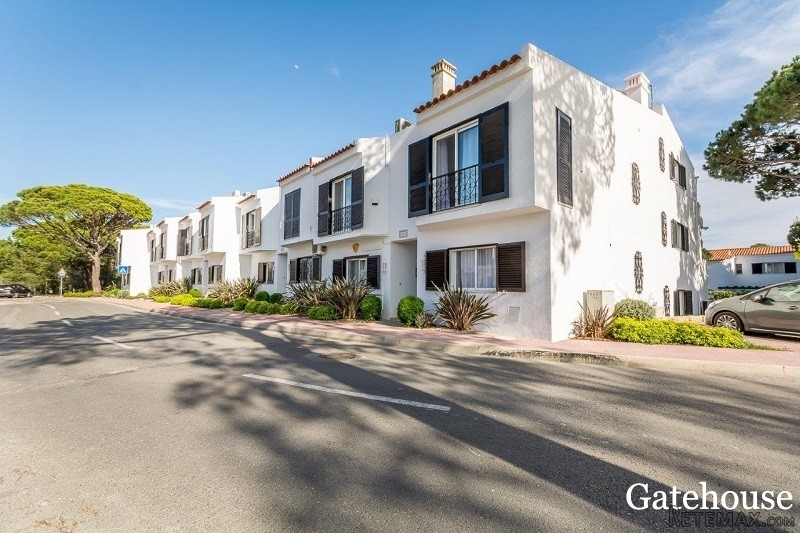 2 Beds Modern Renovated Apartment For..