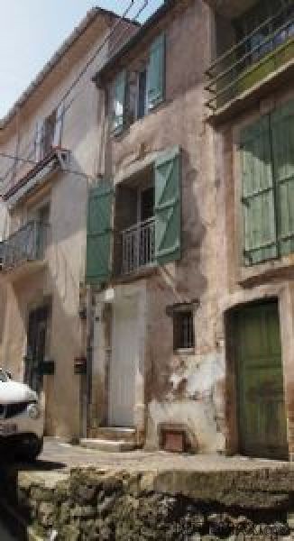 Maison de village en tres bon etat avec..
