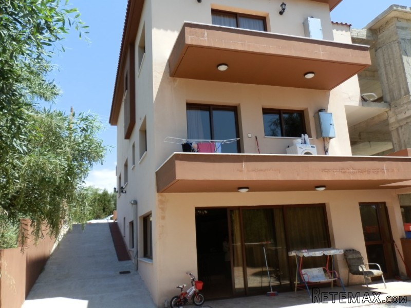 4 Bedroom Semi Detached House In Erimi - 2