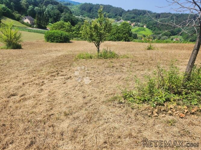 Građevinsko zemljište od 3697m² 4 min od Pregrade - 2