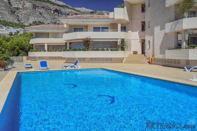 Large apartment of 165m2 located in a quiet area of Altea.. - 2