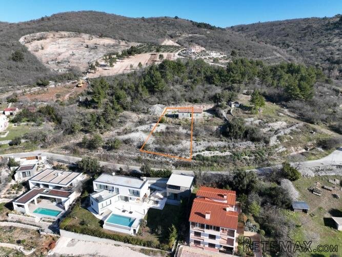 Unikatno zemljište s predivnim pogledom na more - 3