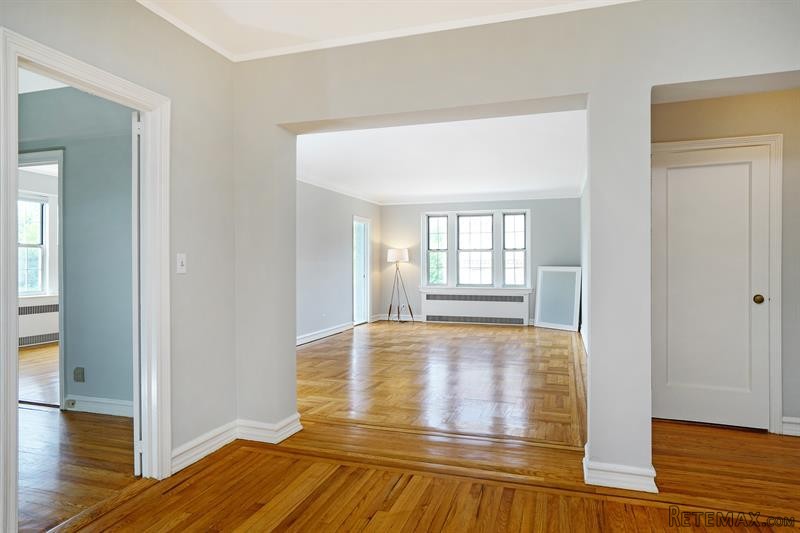 3 bedroom Commercial Property For Sale:.. - 2