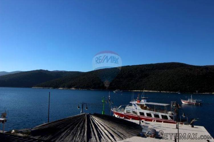 Rabac novogradnja 1. red do mora!