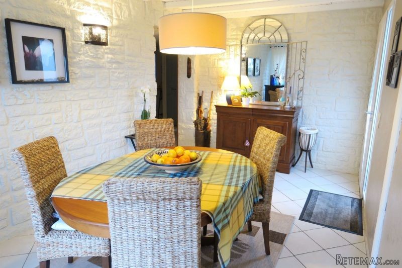 Sale House Saintes (17100) Fontcouverte
