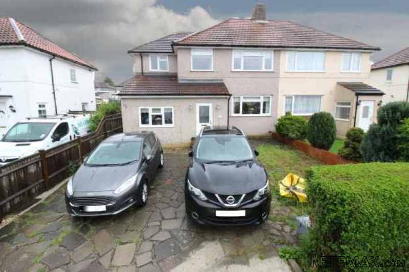 4 bedroom, Semi-detached House house..