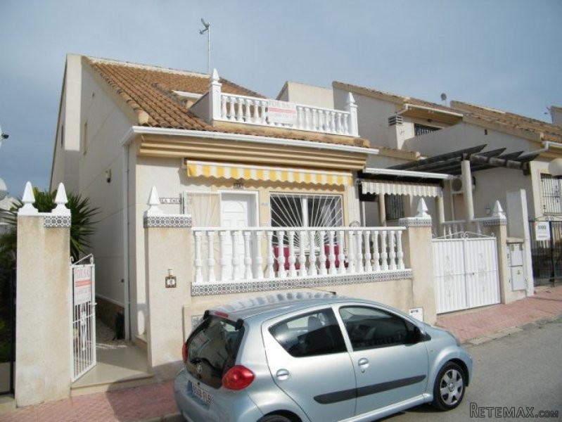 2 Bedrooms - Villa - Alicante - For Sale