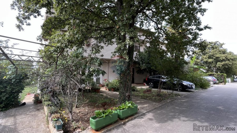 Poreč, okolica - legalizirana višestambena kuća sa pogledom - 4