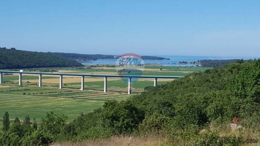 Brtonigla, Zemljište s neponovljivim pogledom za gradnju...