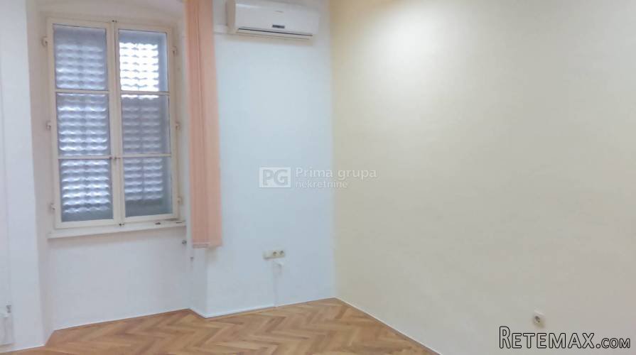 Rijeka, Centar, kancelarija, 25m2, 2.kat