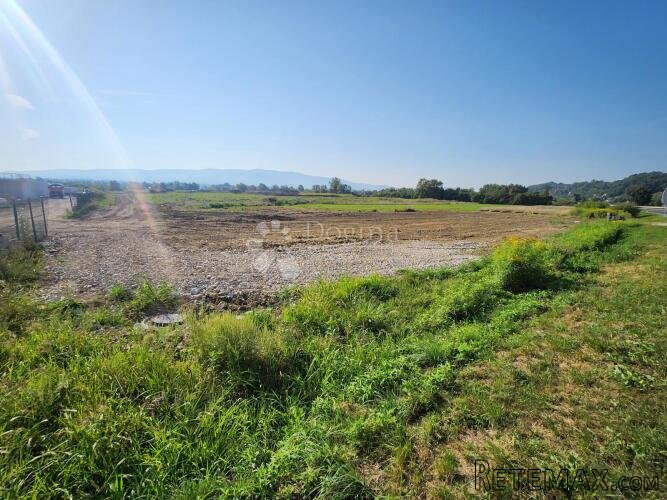Zemljište 4.176m² uz staru Zagorsku magistralu - 2