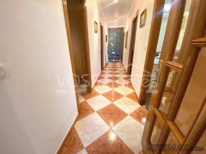 A large 2 storey, 4 bed, 3 bath with Double garageand.. - 13