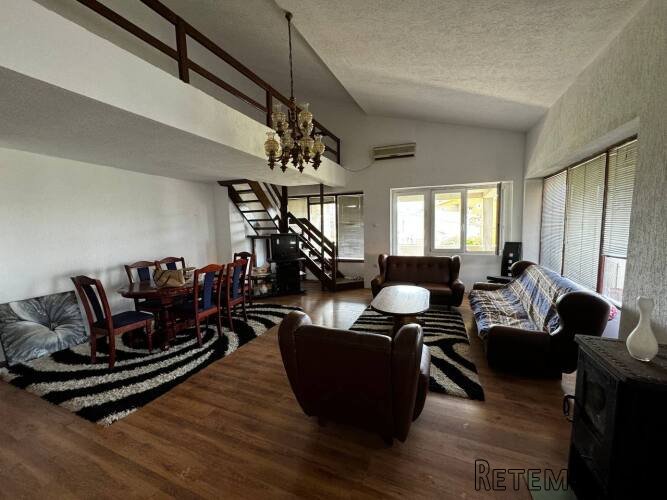 Kuća na prodaju, Rena, Bar 220.000€ - 15