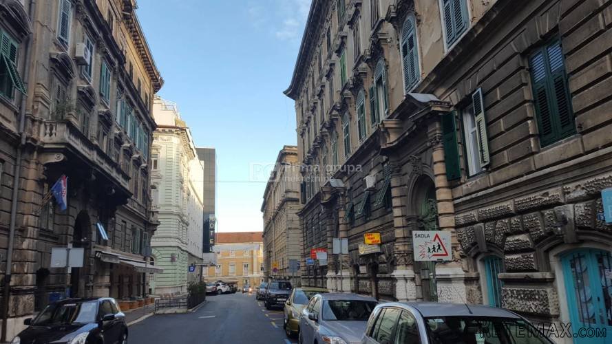Rijeka, Centar, ured, 60m2