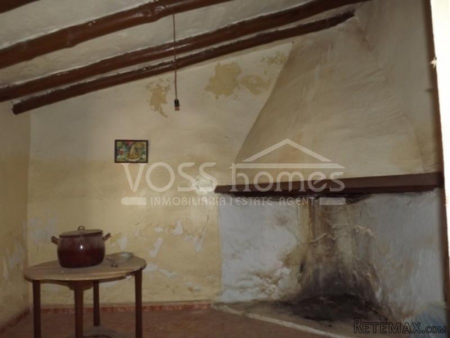 3 bed village / country house of approx 200m2 which is.. - 18