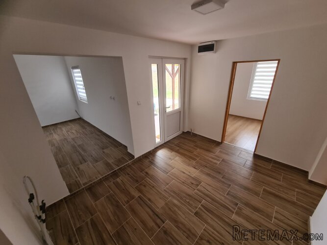 Prodajem renoviranu kucu u Kovacici - 18