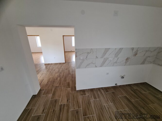 Prodajem renoviranu kucu u Kovacici - 20