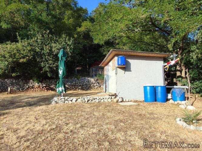 Baška - polj. zemljište, prekrasan pogled, pomoćni objekt - 2