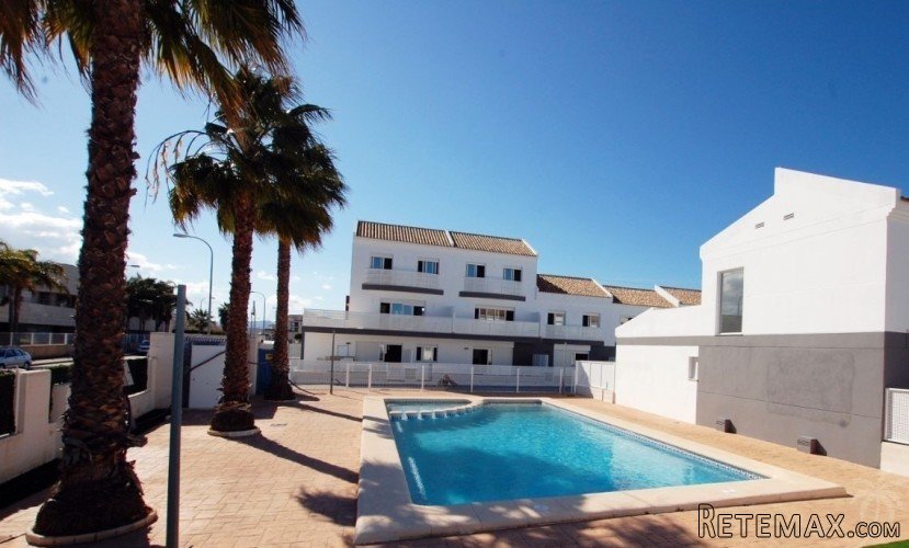 Semi detached newly built villa with a garden terrace of.. - 2