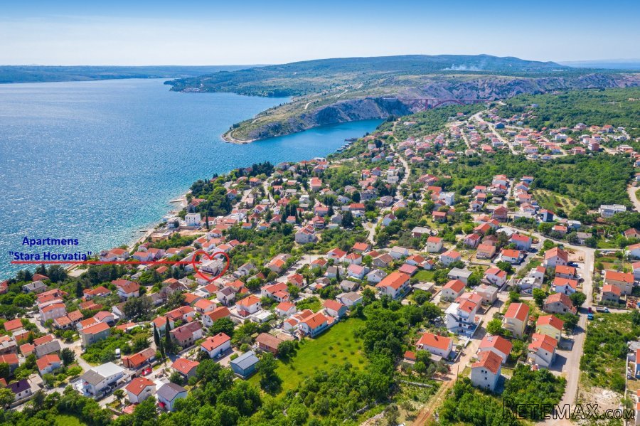Samostojeća katnica sa stanom i 5 apartmana u Maslenici