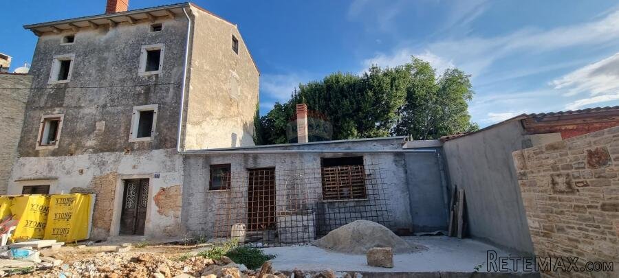 Istra, Krnica kuća za adaptaciju na odličnoj lokaciji - 2