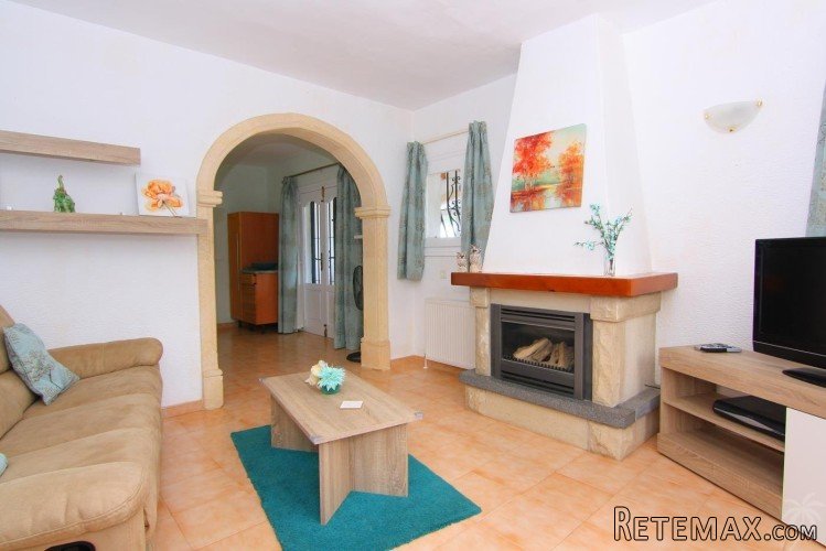 This super villa for sale in Javea is located within.. - 3