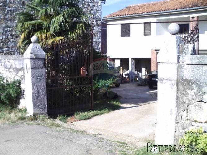 POREČ okolica- kuća za adaptaciju