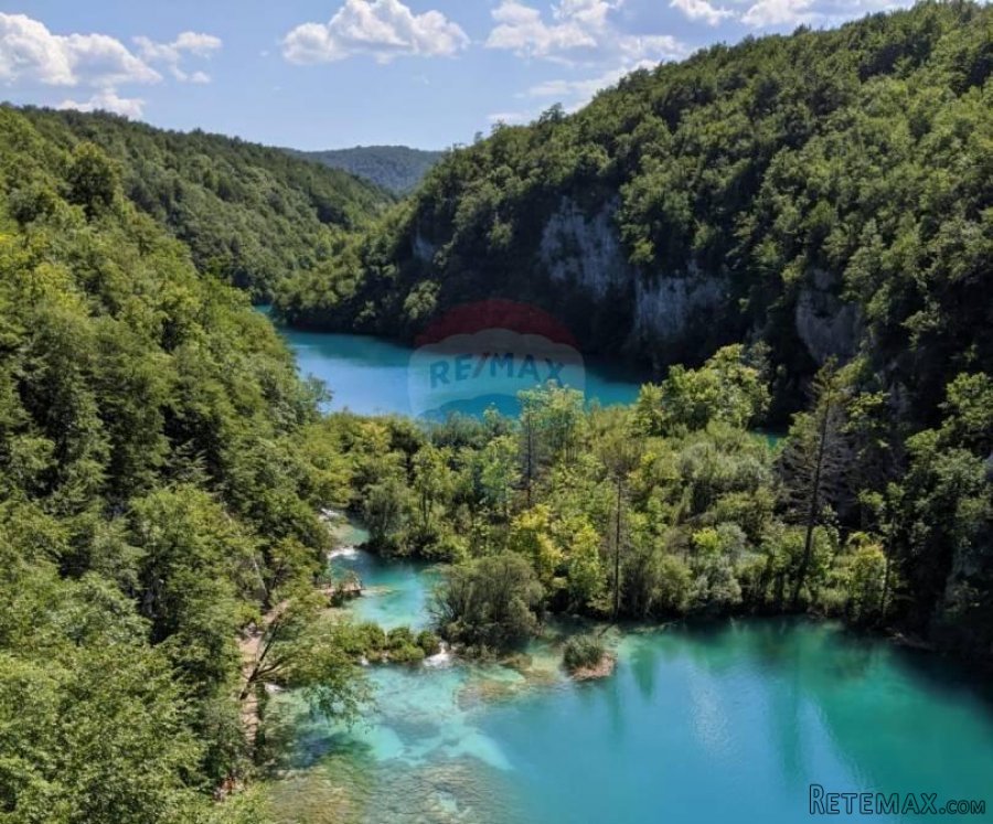 Plitvička jezera - Korenica - T2 zemljište za izgradnju turi