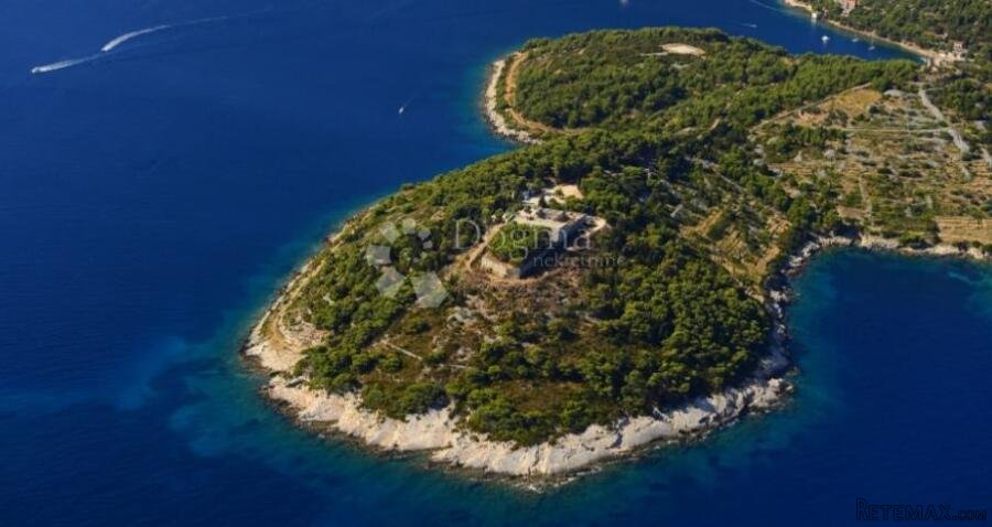 VIS, poljoprivredno zemljište 5086 m2