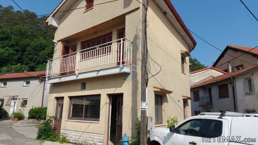 Klana - samostojeća kuća u centru - 2