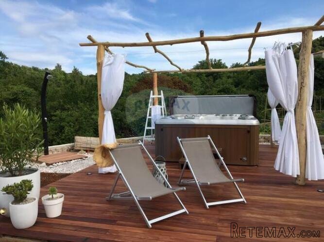 Otok Krk, Dobrinj - predivna kuća sa jacuzzijem - 2