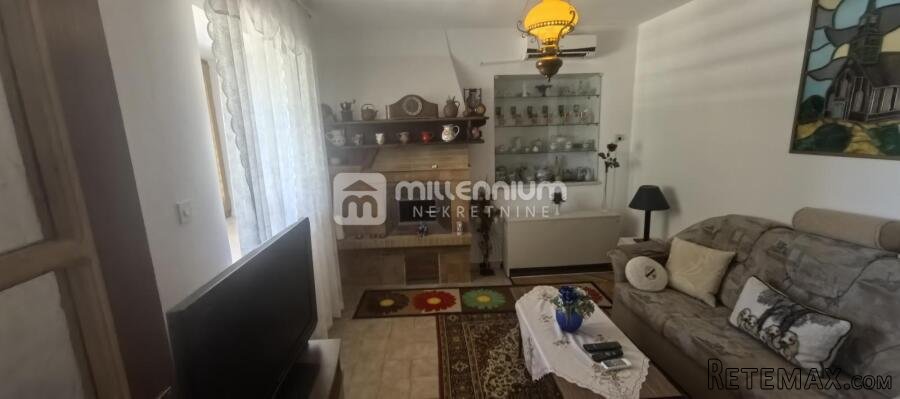 Otrok Krk, Garica, 176.89m2, samostojeća kuća s okućnicom - 2