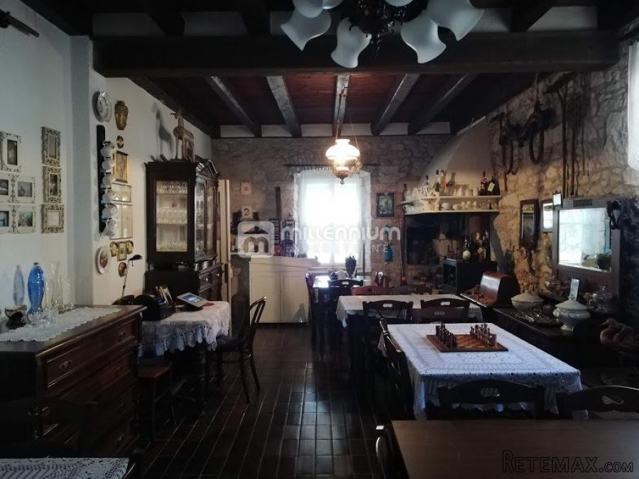 Mali Lošinj, otok Unije, kamena kuća, 1. red do mora - 5