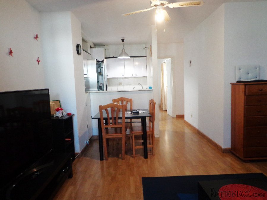 Atico de 1 dormitorio a 300m de la Playa del Cura en..