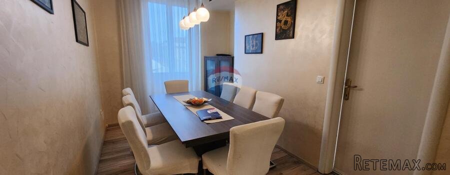 Rijeka, centar - poslovni prostor, stan 1 kat - 3