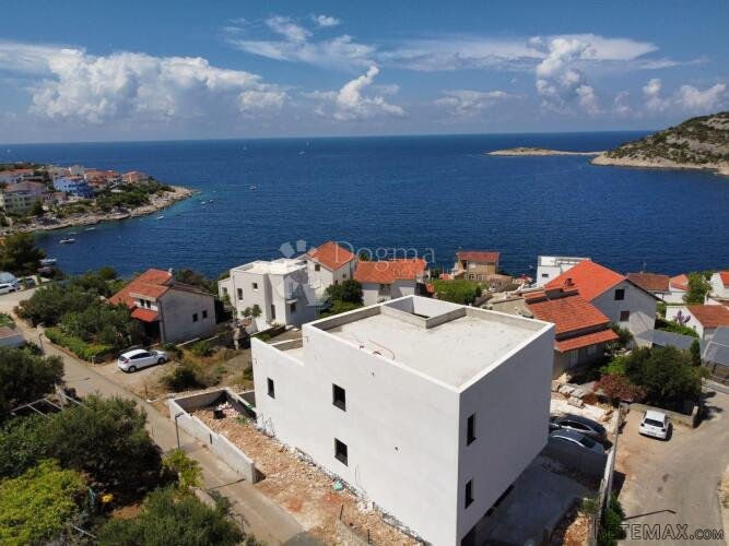 STIVAŠNICA- LUKSUZNA KUĆA S ODLIČNIM POGLEDOM NA MORE