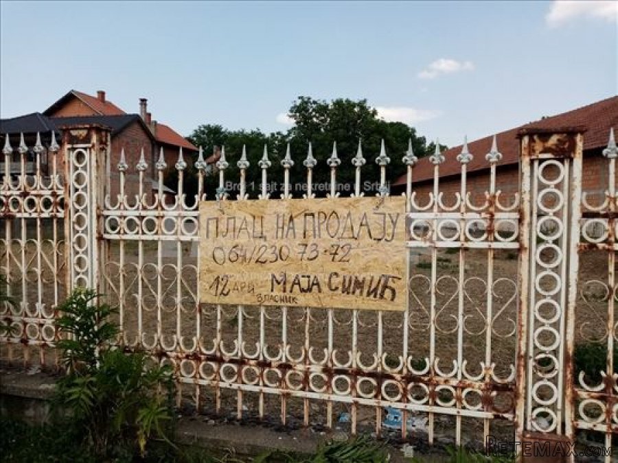 Plac u Umcarima-Grocka - 2