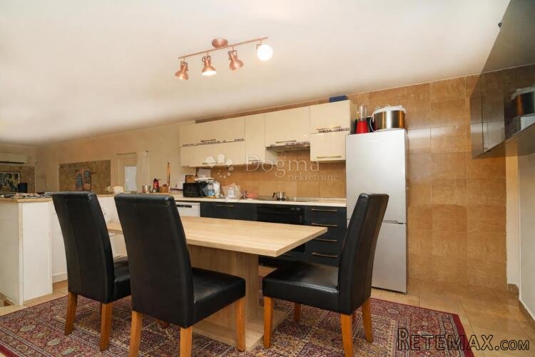 Stan centar Poreč 120 m² - 2