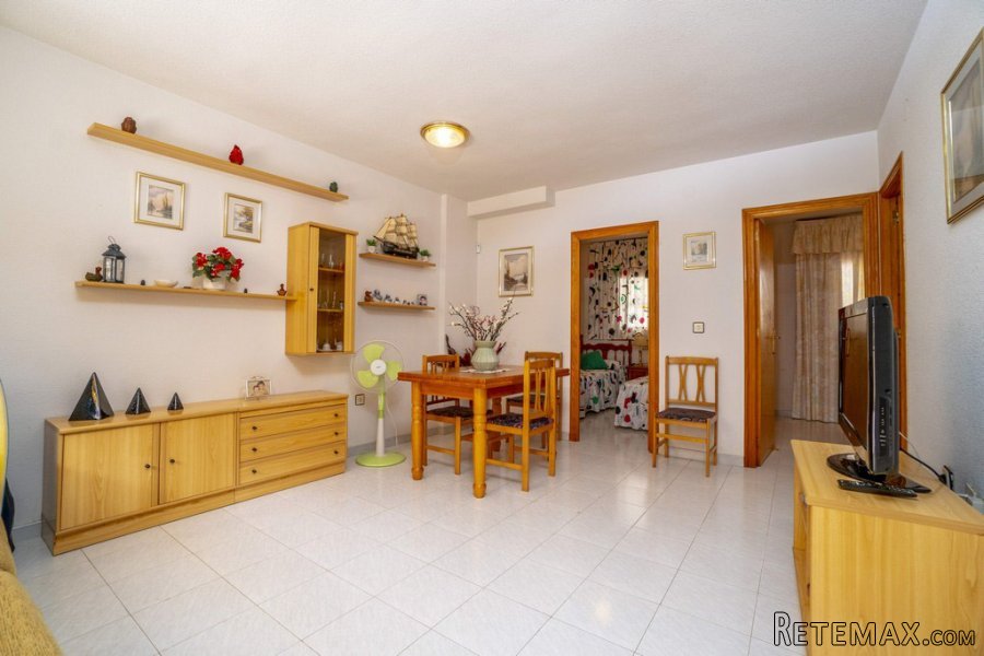 Apartamento en planta baja, ubicado en La Zenia, a tan.. - 2