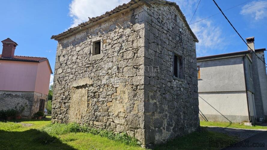 Kamena kuća u okolici Buzeta - 2