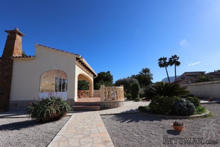 Charming villa built in 1995 on a flat plot of 980m2 with.. - 5