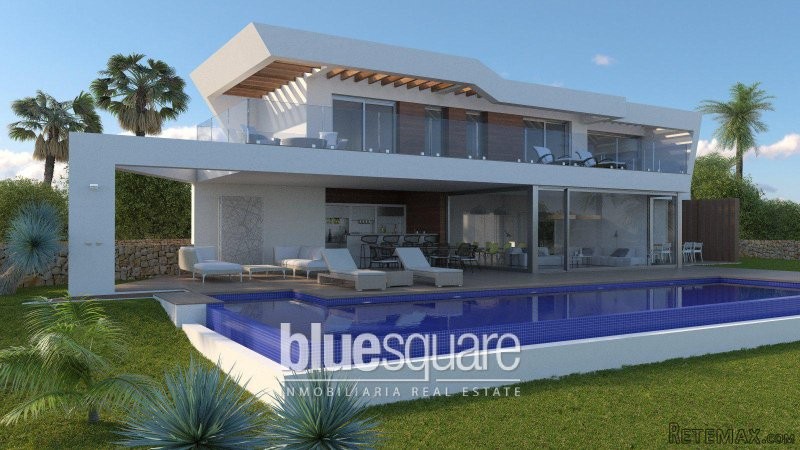 Modern luxury villa close to the sea in..