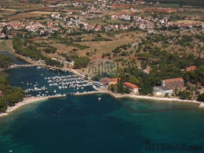 Istra, Valbandon građevinsko zemljište 280m od mora T2