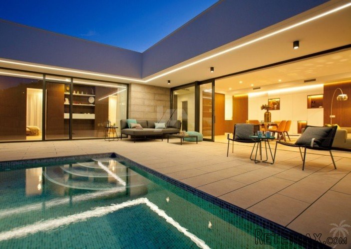 This villa has been built to a unique design and layout.. - 3