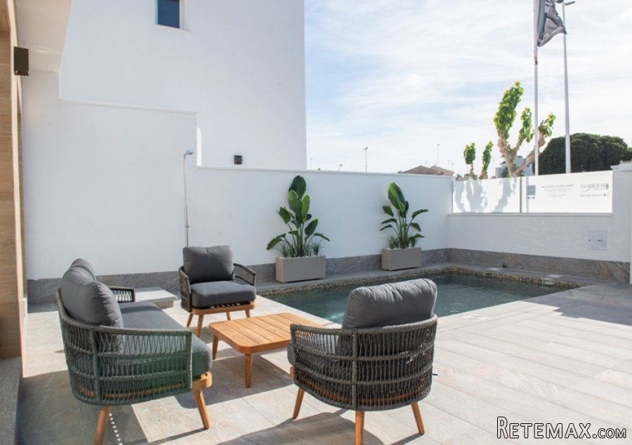 Modern new build villa in San Pedro del Pinatar, Murcia...